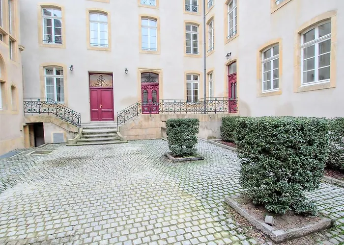 Apartamento Appart Hotel Marcopolo Metz Centre - Vue Cathedrale - 2 Chambres - 78M2 - Situation Exceptionnelle - Classement Officiel 4 Etoiles *