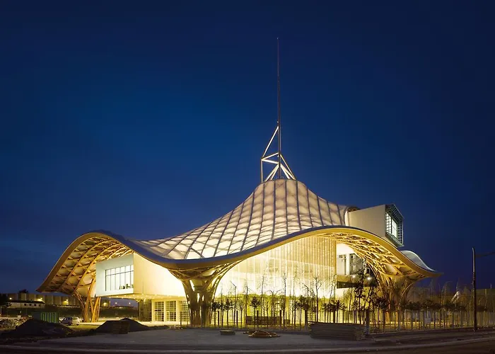 Appart Hotel Marcopolo Metz Centre - Vue Cathedrale - 2 Chambres - 78M2 - Situation Exceptionnelle - Classement Officiel 4 Etoiles 梅斯